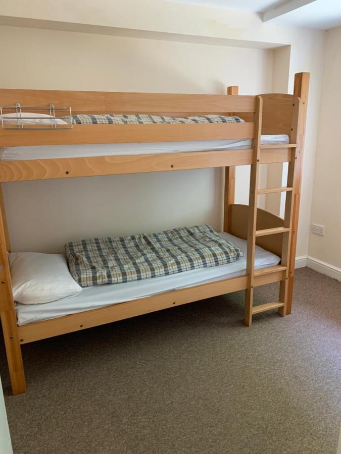 Stonehenge Hostel - Yha Affliated Cholderton Eksteriør billede